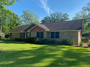 1001 Kent St, Sweeny, TX 77480