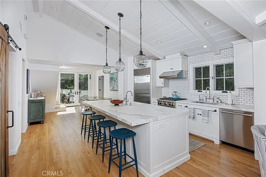 3 bed, 1531 sqft, $10,000 — Photo 4