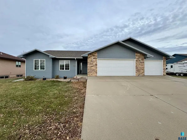 1120 N Mary Ave, Tea, SD 57064