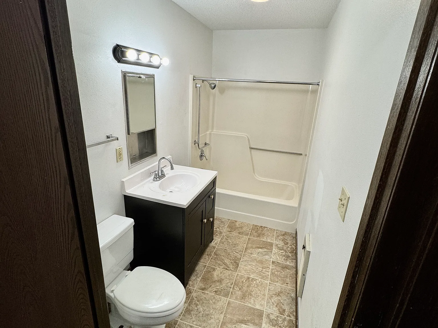 1 bed, 650 sqft, $775 — Photo 4