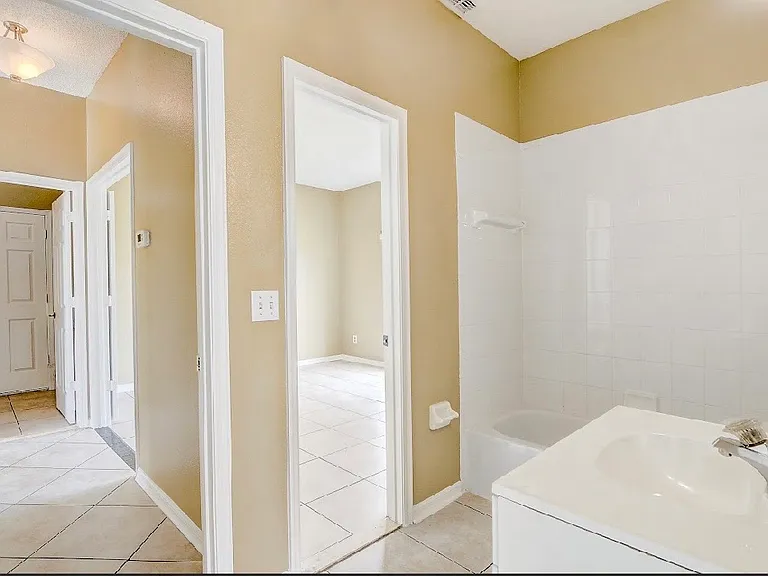112 Ivybrook Ct — Photo 5