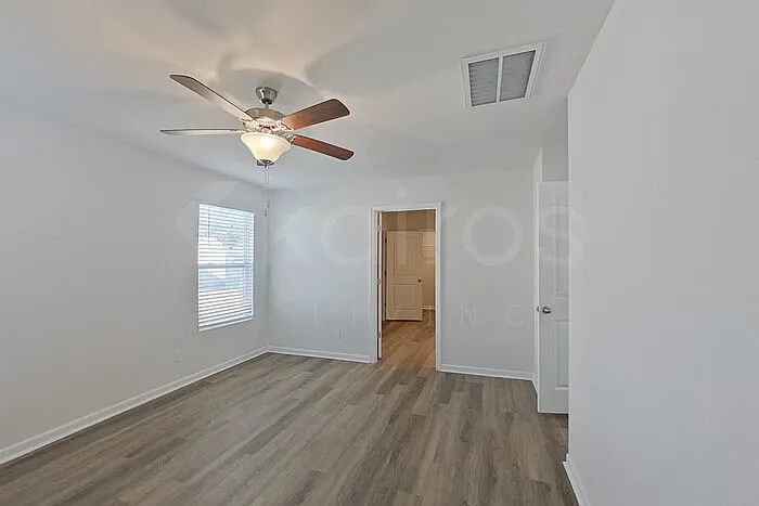 111 Overstreet Way — Photo 15