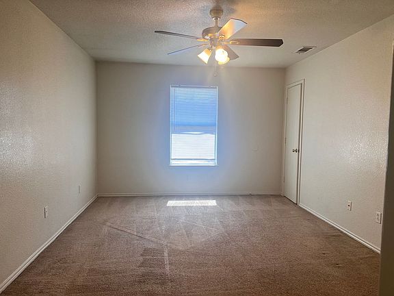 5th image of 2702 Lucille Dr #A
