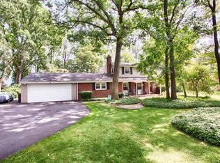 2650 Woodside Rd, Bethlehem, PA 18017