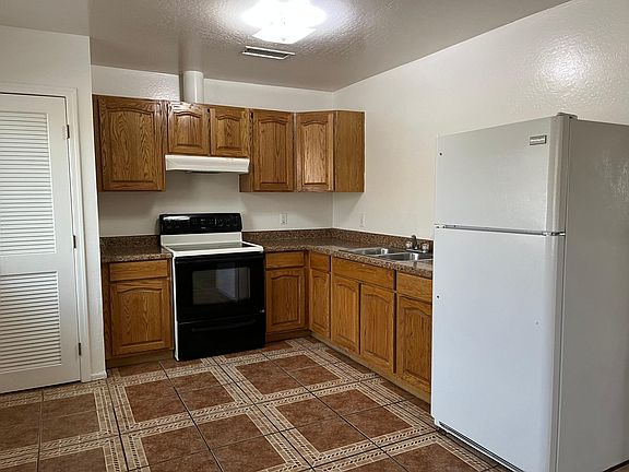 4th image of 2756 E Wier Ave APT 2