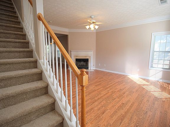 3rd image of 1418 Cornucopia Dr
