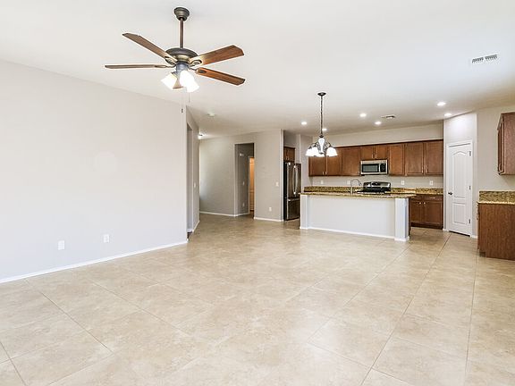 3rd image of 20968 E Creekside Dr