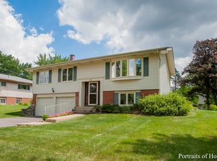 2S155 Valley Rd, Lombard, IL 60148