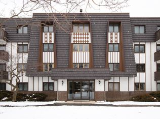 13000 W Heiden Cir UNIT 3104, Lake Bluff, IL 60044