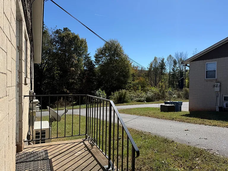 2966 Old Shelby Rd — Photo 21