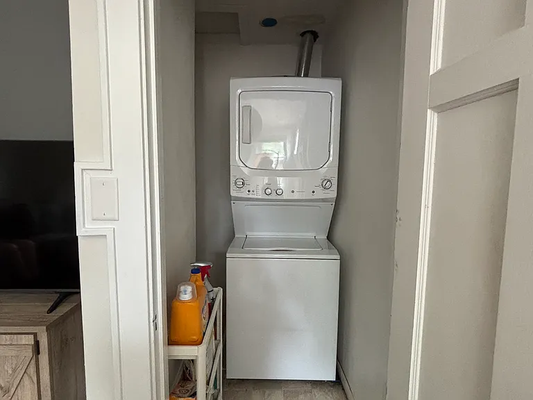 1510 Summit Ave #A — Photo 7