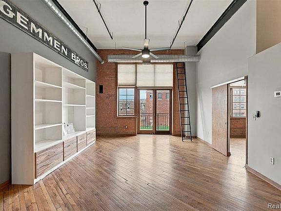5th image of 2003 Brooklyn St #210