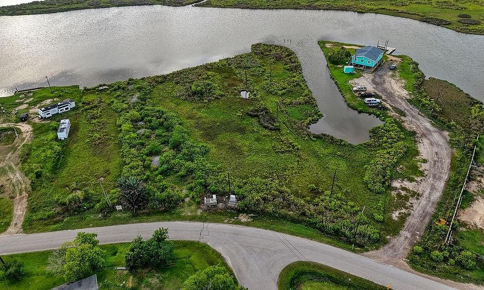 1st image of 4808 Bayou Ln W