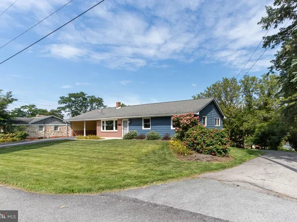 131 Butternut St, Pine Grove Mills, PA 16868