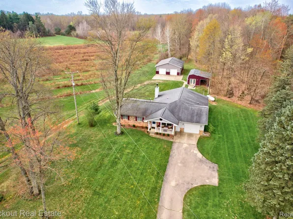 13319 Blueberry Ln, Otter Lake, MI 48464