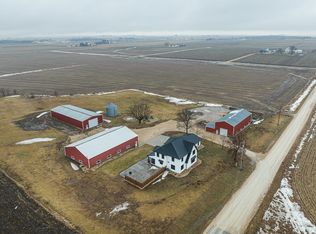 3294 Floyd Rd, Dyersville, IA 52040