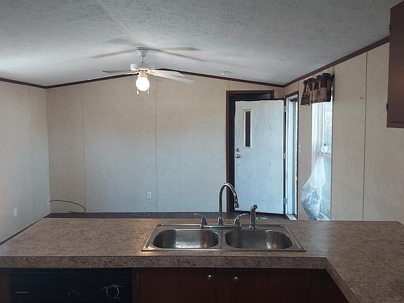 5th image of 515 N 4th St