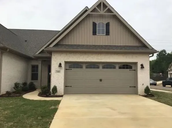 700 Rivulet Dr SW, Huntsville, AL 35824