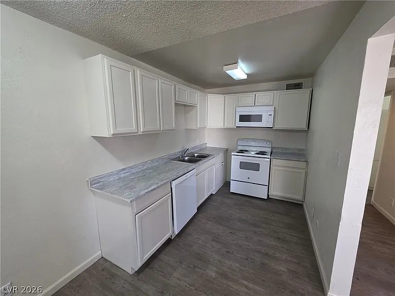 304 Orland St #39 — Photo 8