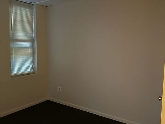 3rd image of 1244 E North Ave #3
