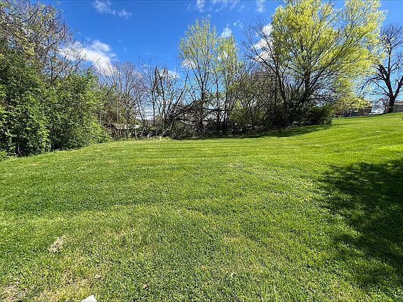 3rd image of 1229 Sugar Fork Rd