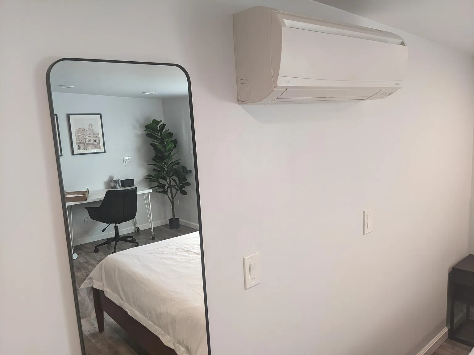 3225 Cabrillo Mesa Dr — Photo 2