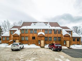 22 Mountain View Dr, Conway, NH 03818
