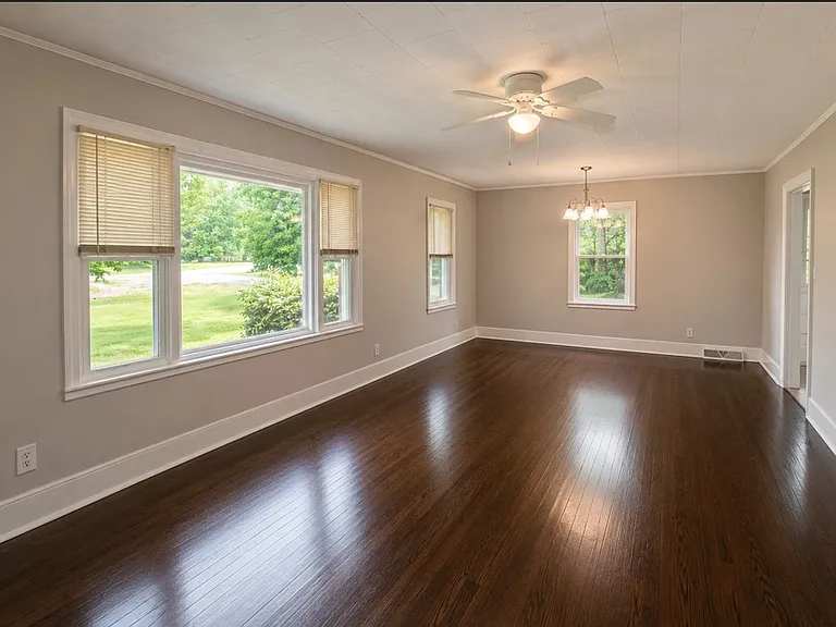 800 Mount Holly Huntersville Rd — Photo 6