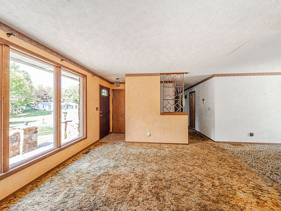 5th image of 9846 N Ammerman Dr