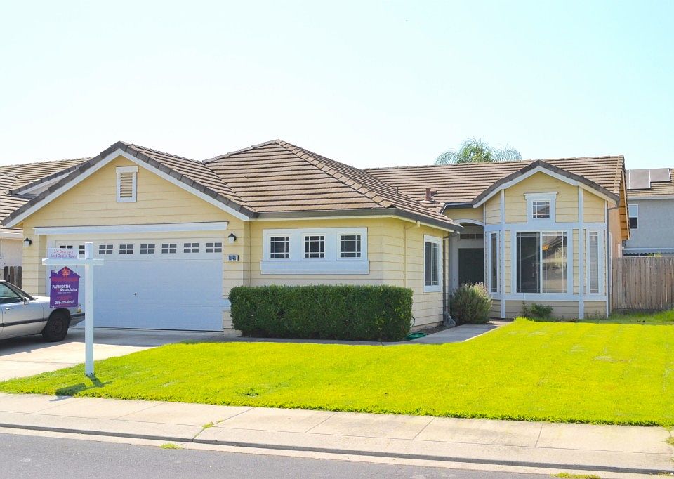 1st image of 1840 Komenich Dr