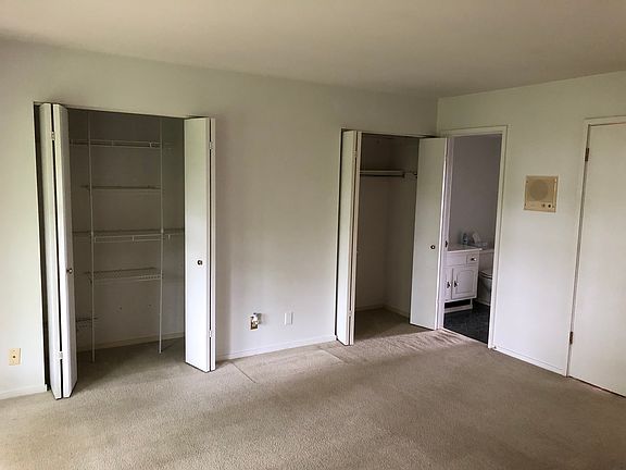 2nd image of 1110 By The Shores Dr #D2