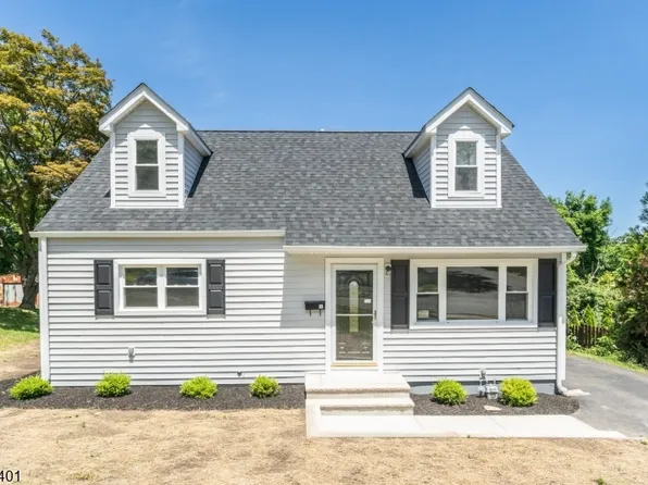 14 Hemlock Rd, Rockaway Boro, NJ 07866
