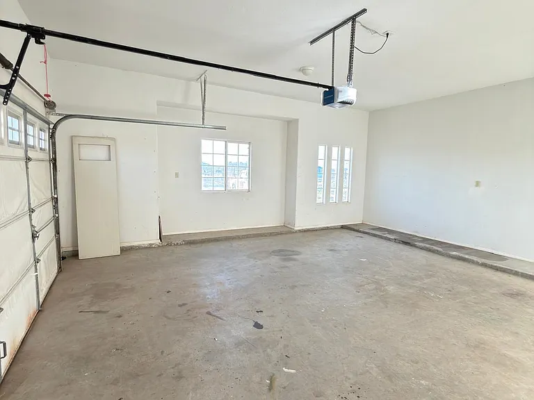 5466 Buffalo Creek Dr — Photo 41
