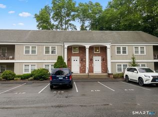 10 Scuppo Rd UNIT A10, Danbury, CT 06811