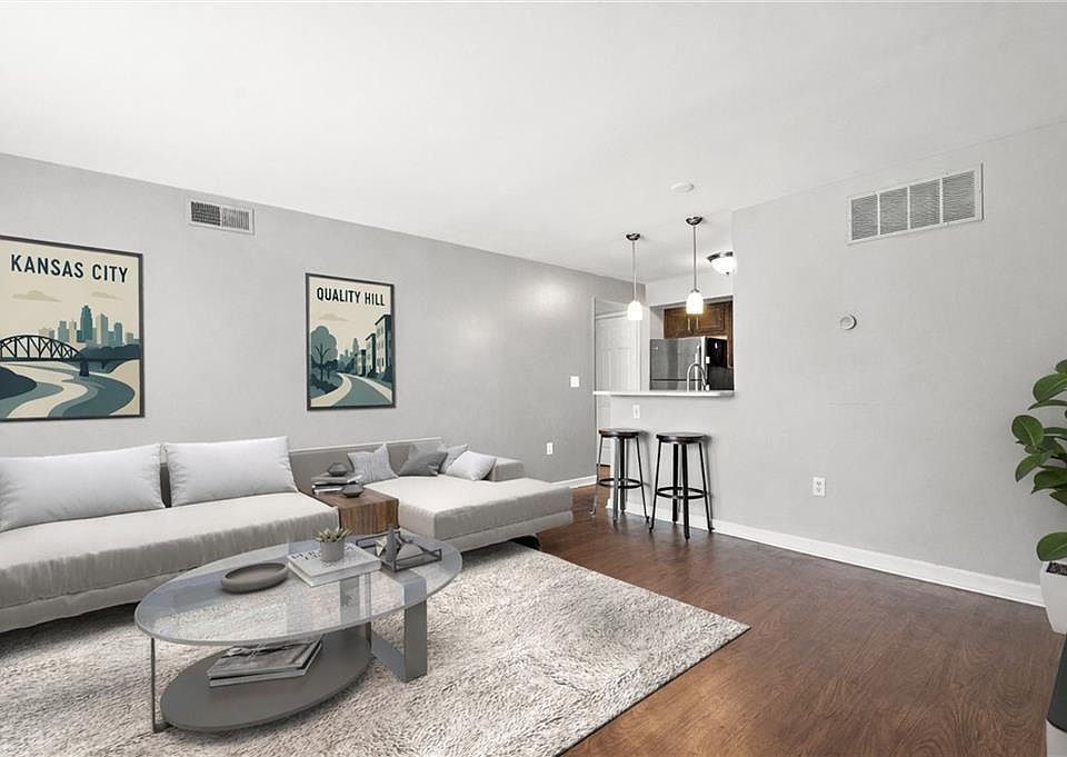 1st image of 435 W 9th St APT 204