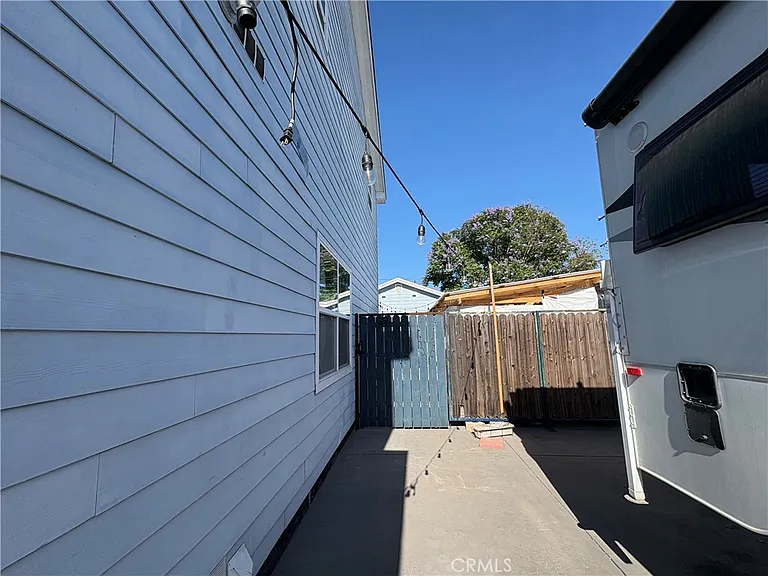 15228 S Ermanita Ave — Photo 3