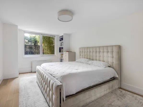 501 East 79th Street image 11 of 24