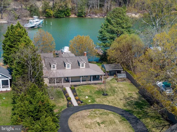 1862 Cedar Rd, Pasadena, MD 21122