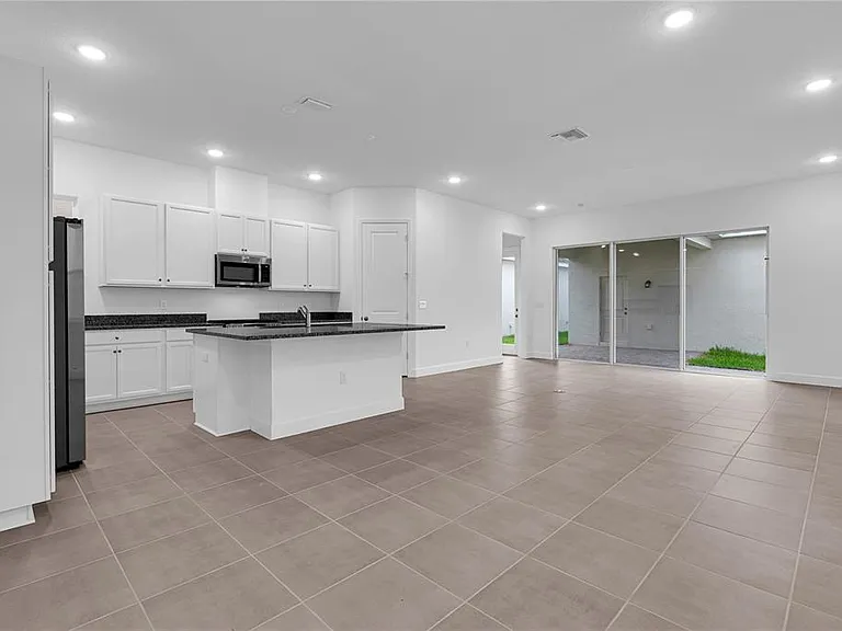 15179 Blue Peacock Ln — Photo 11