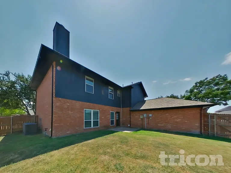 8401 Manchester Dr — Photo 20