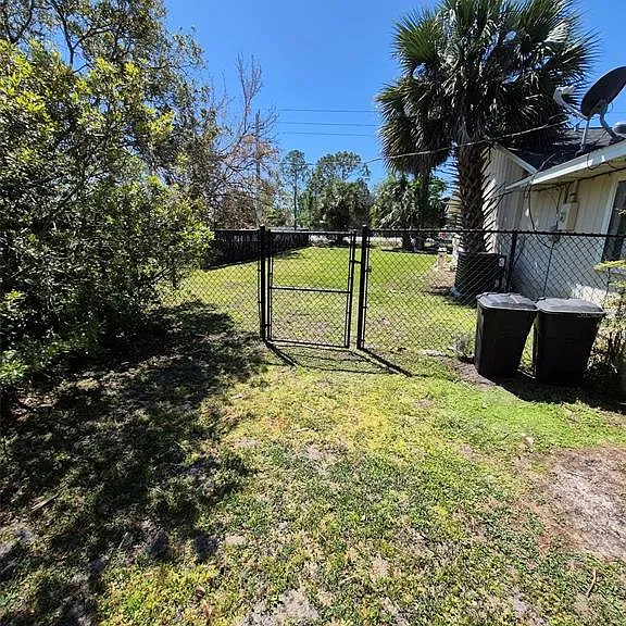 1 Wheatfield Dr — Photo 4