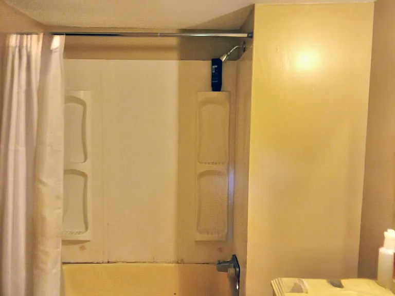 1153 Hodson Dr — Photo 9