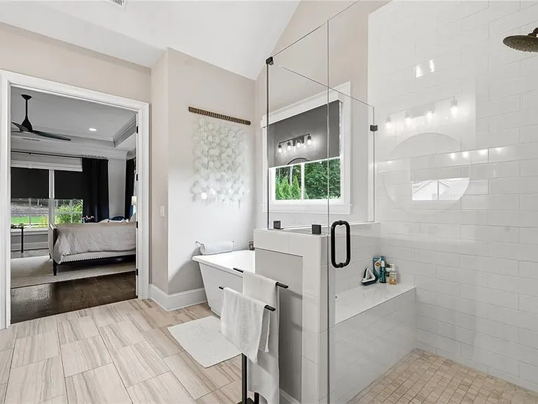 1012 Summit View Ln — Photo 14