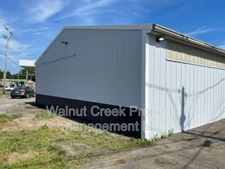 6015 Lake Ave #SUTTON STATION FORMA — Photo 22
