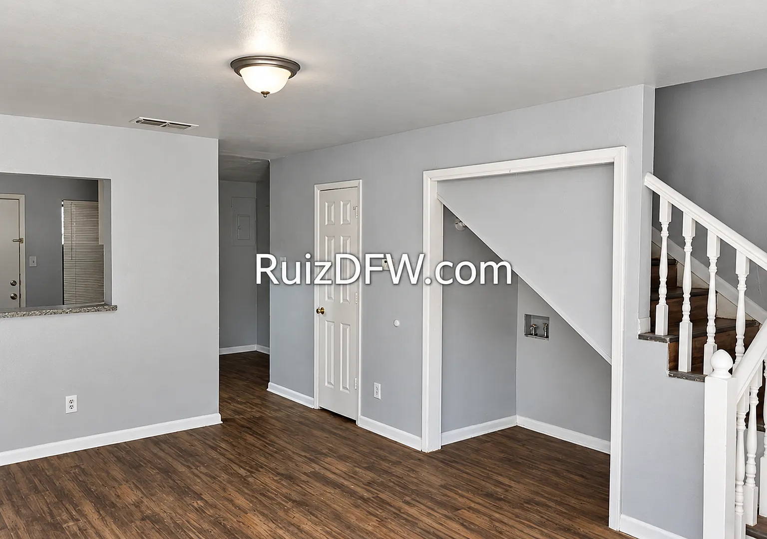3601 - 03 W Ripy Ct — Photo 3