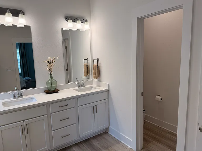 218 Lyla Ln — Photo 12
