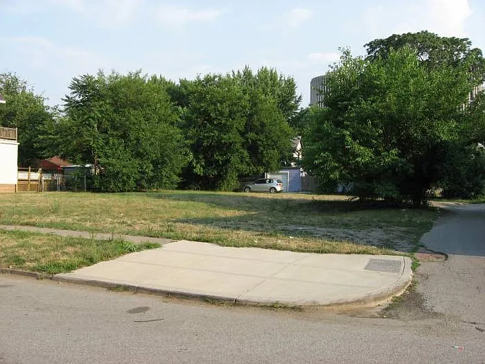 2033 Clover Ave photo 1