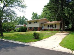 820 Northwest Dr, Silver Spring, MD 20901