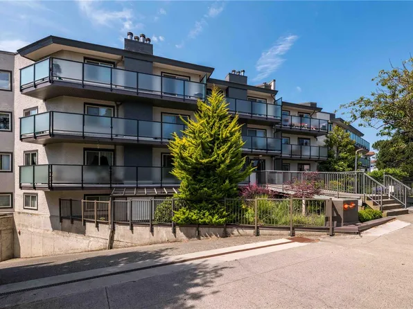 1241 Fairfield Rd #108, Victoria, BC V8V 3B3