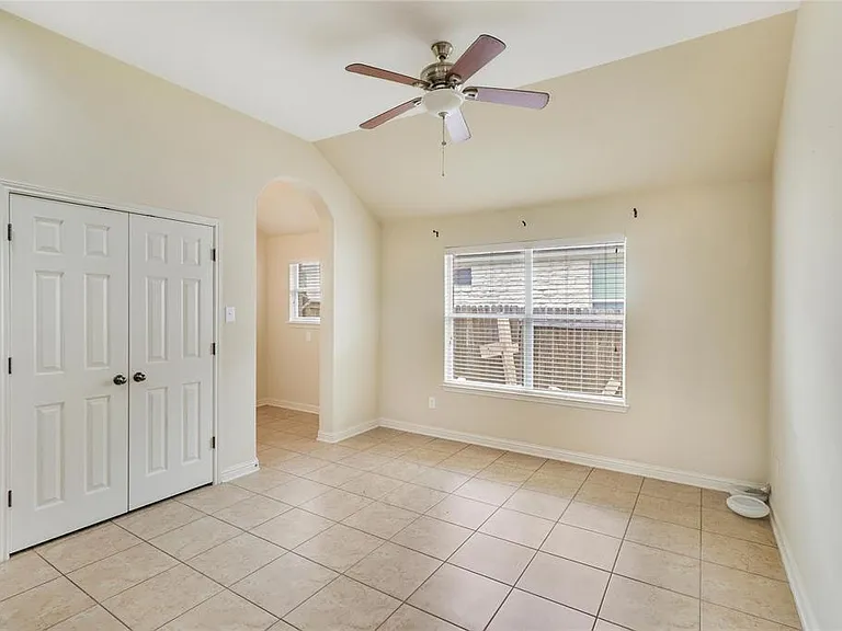 3608 Glastonbury Trl — Photo 25